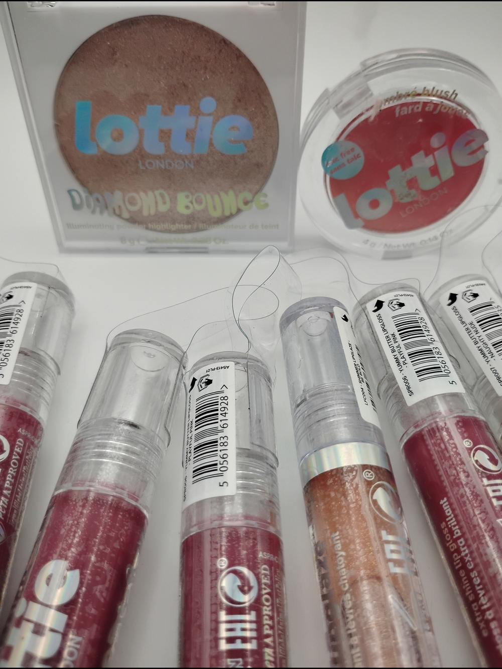 Lottie London Makeup Set – Lip Glosses & Highlighters - Picture 10 of 10